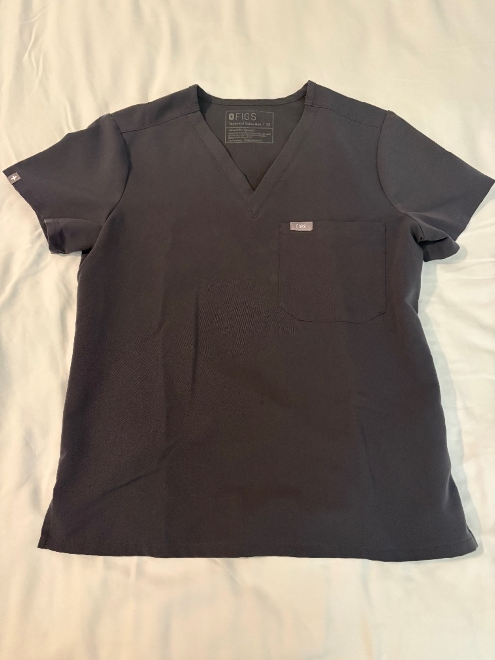 XSP Charcoal Catarina™ - Petite Scrub Top
